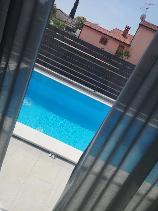 Marcante - Designer, Romantic Pool View Suite بوريتش المظهر الخارجي الصورة