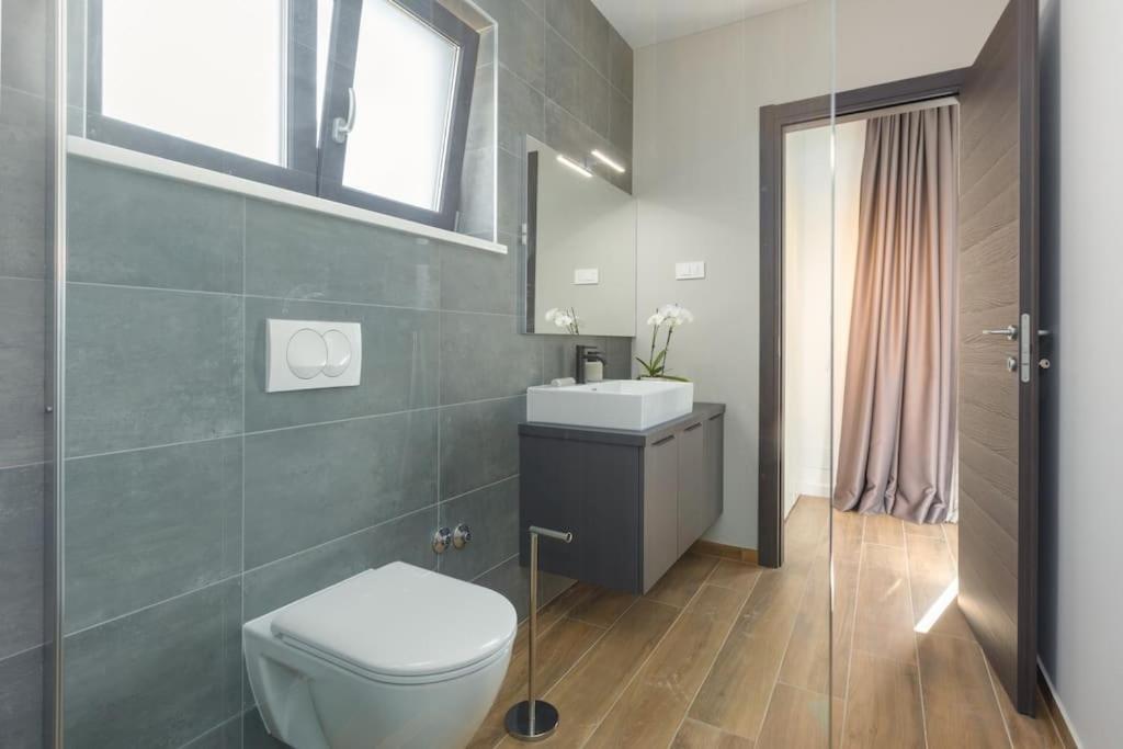 Marcante - Designer, Romantic Pool View Suite بوريتش المظهر الخارجي الصورة